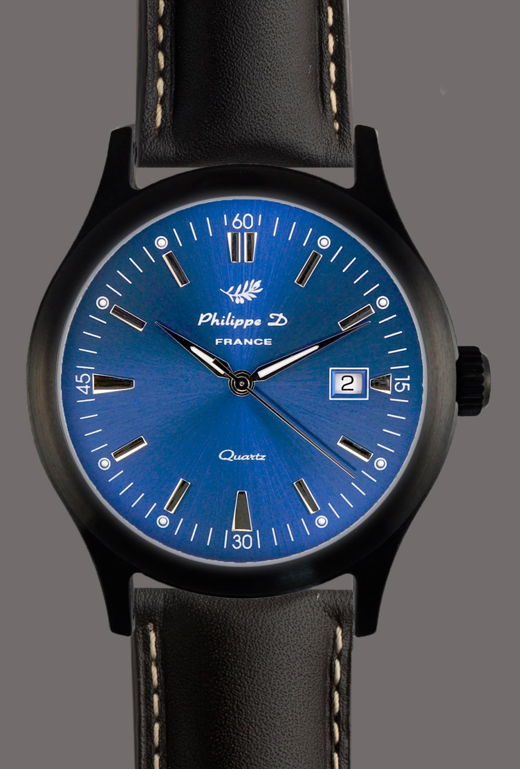 Montre Quartz boîtier acier finition noire