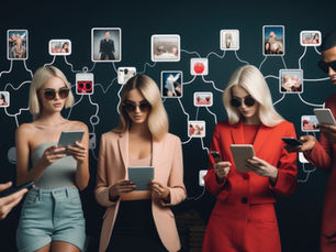 Community marketing, ľudia s mobilmi v ruke, sú followeri či komunita