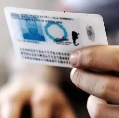 Nuevo formato de DNI: quiénes tienen que renovarlo y qué deben tener en cuenta