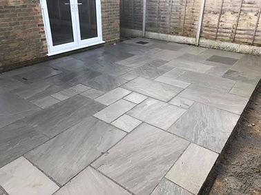 Indian sandstone patio we finihed off with mushroom colour easyjoint.jpg