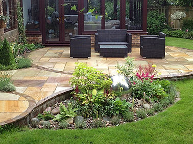 Garden patio ascot_edited.jpg