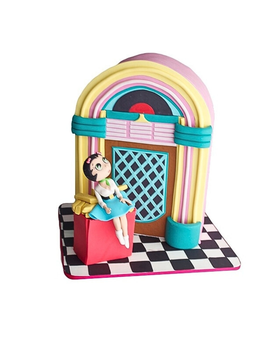 Pastel de cumpleaños inspirado en Betty Boop con diseño retro, que recrea una rockola clásica en colores pastel.