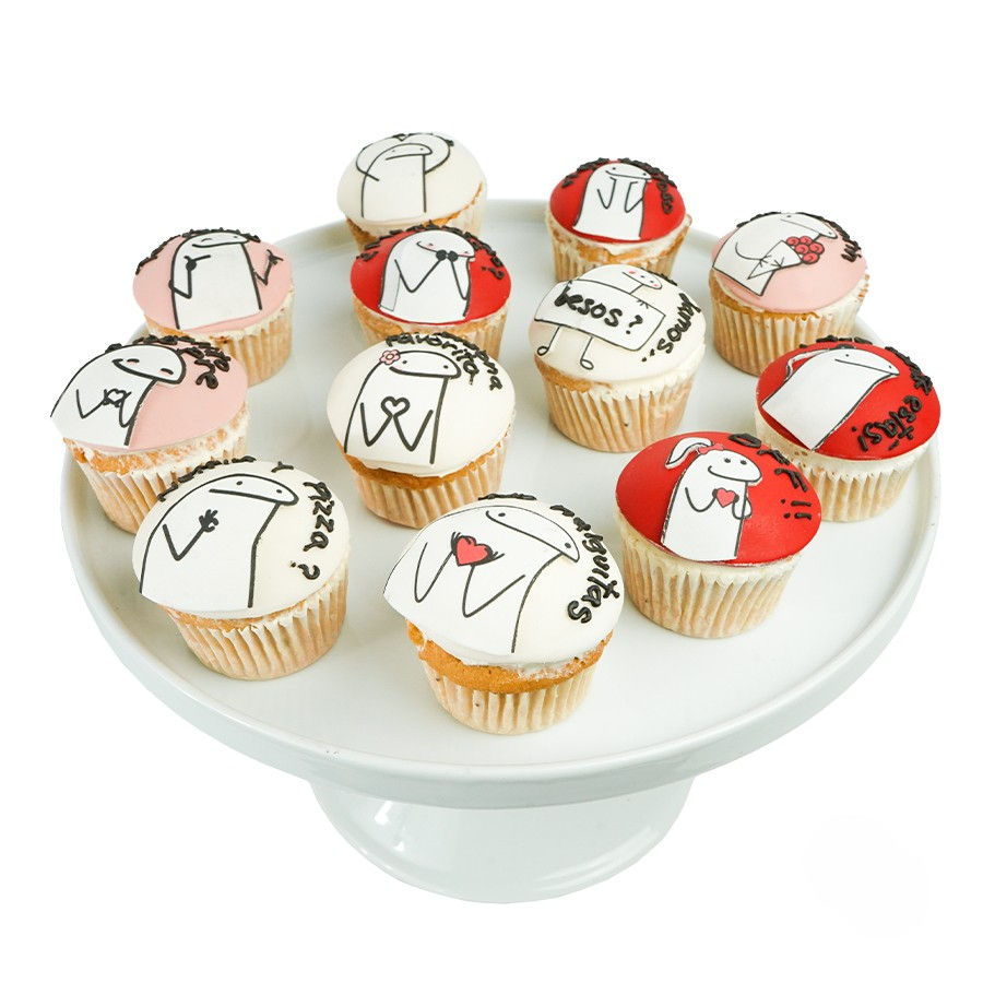 Cupcakes con diseño minimalista con ilustraciones tipo doodle en blanco, rojo y negro.
