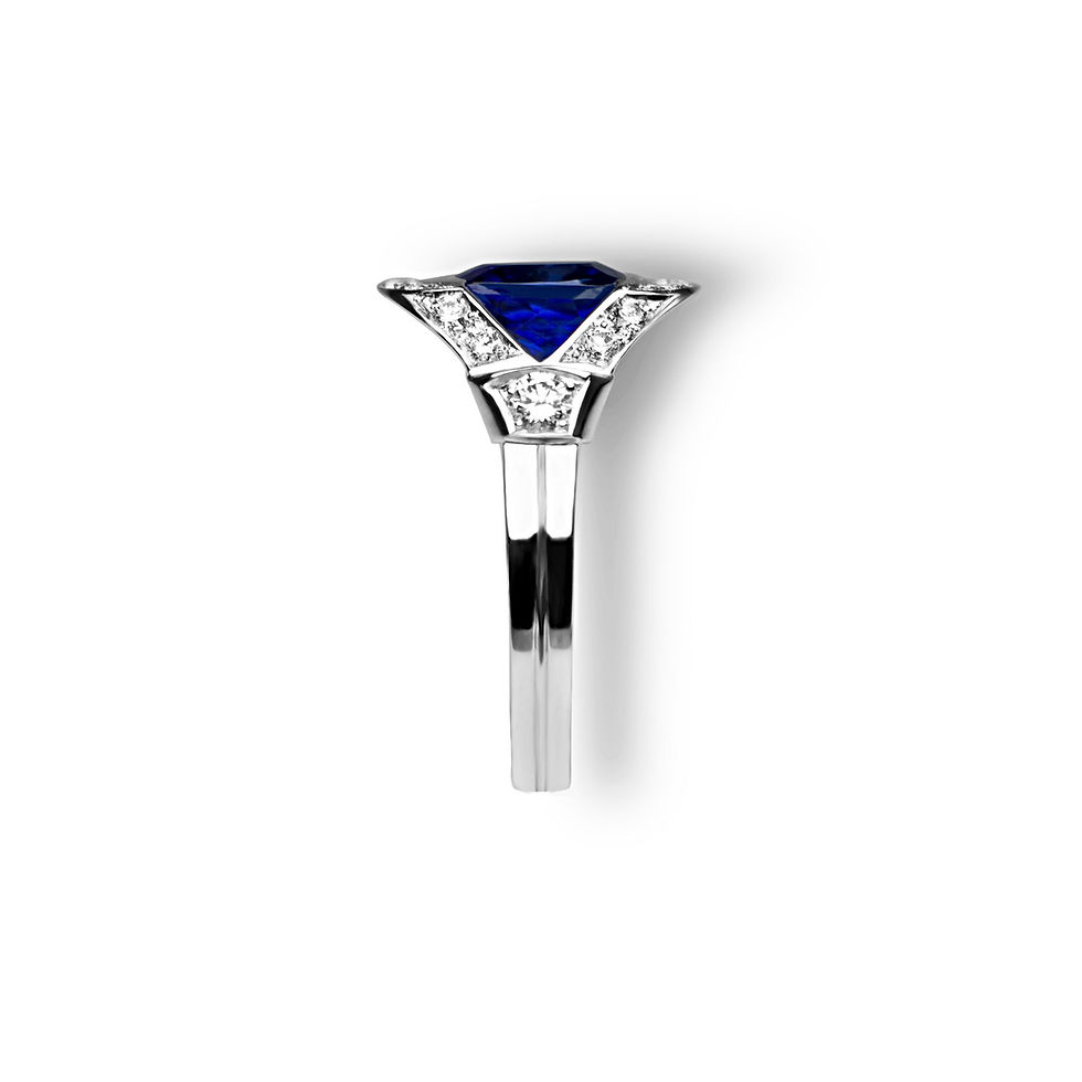 Bague chic classique moderne design tour eiffel femme or tanzanite diamants brillants BEL-AMI Joaillier Designer Paris