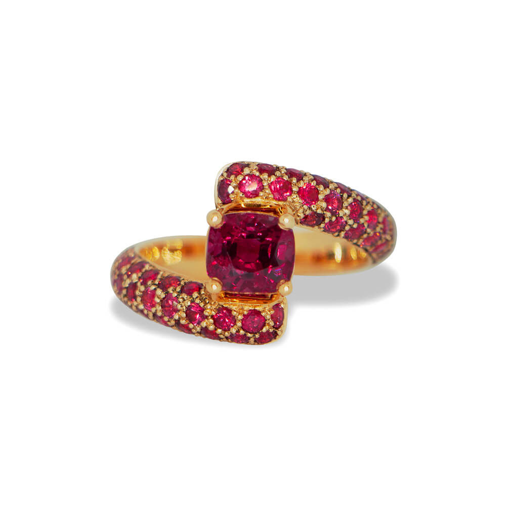 Bague haute joaillerie or rubis birman spinelle sur mesure pièce unique design BEL-AMI Joaillier designer Paris 16