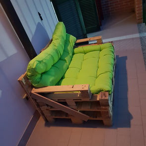 Il divanetto coi pallet