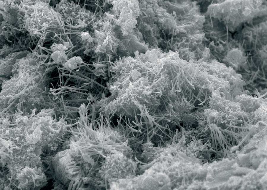 Self-healing concrete waterproofing using crystalline technology