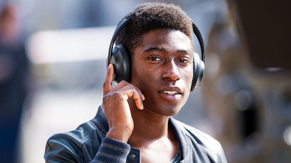 Thumbnail: Bose Noise Cancelling Headphones 700