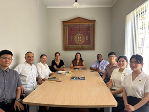 Portuguese Official Advises Students on Shaping Service Projects