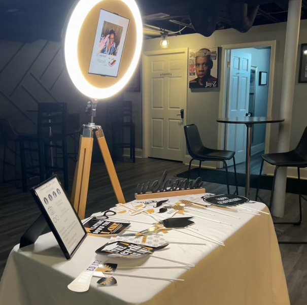 Photo Booths Make Memories.png