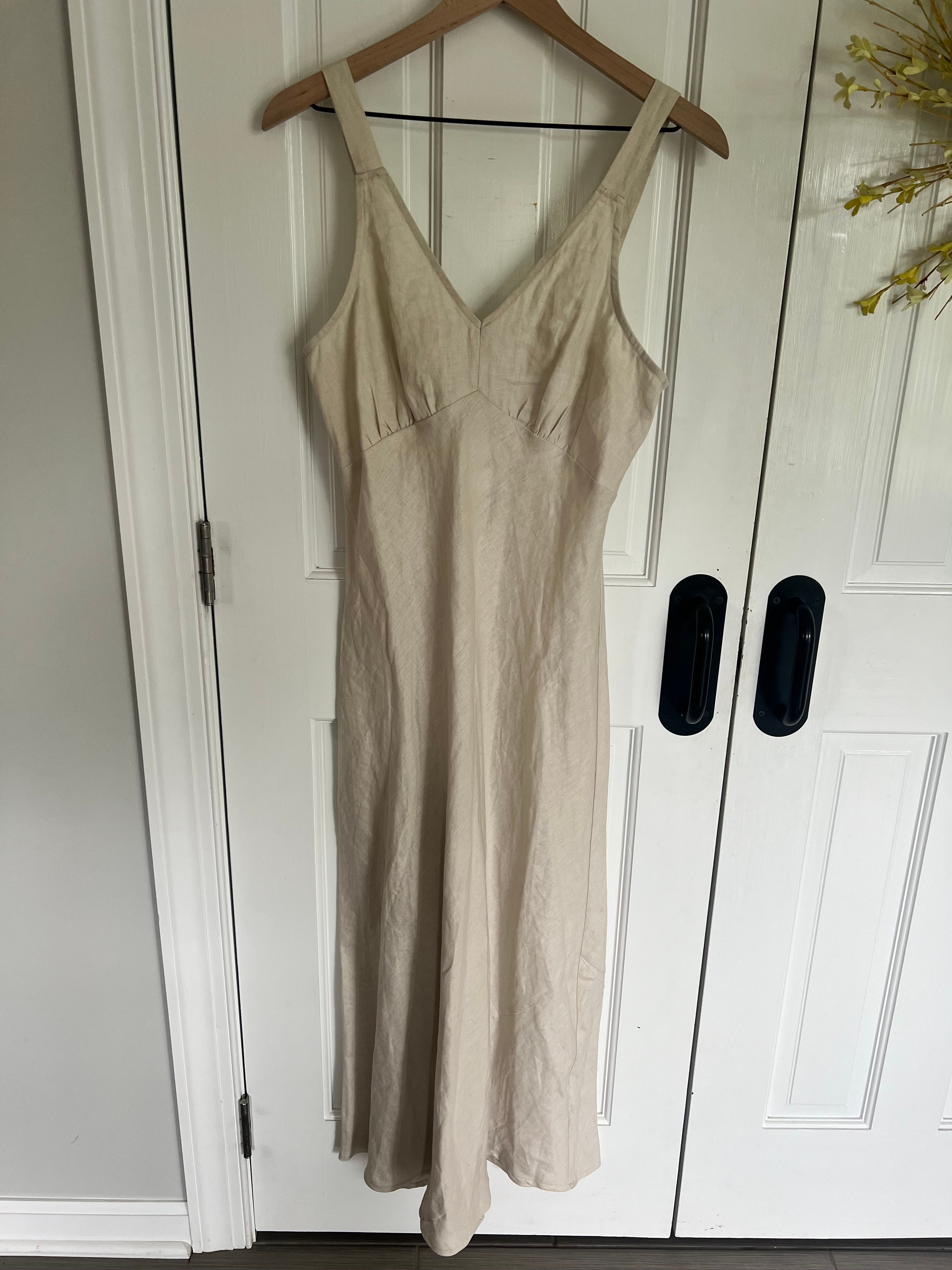 ISALIS	Off-white Linen Dress (NWT)