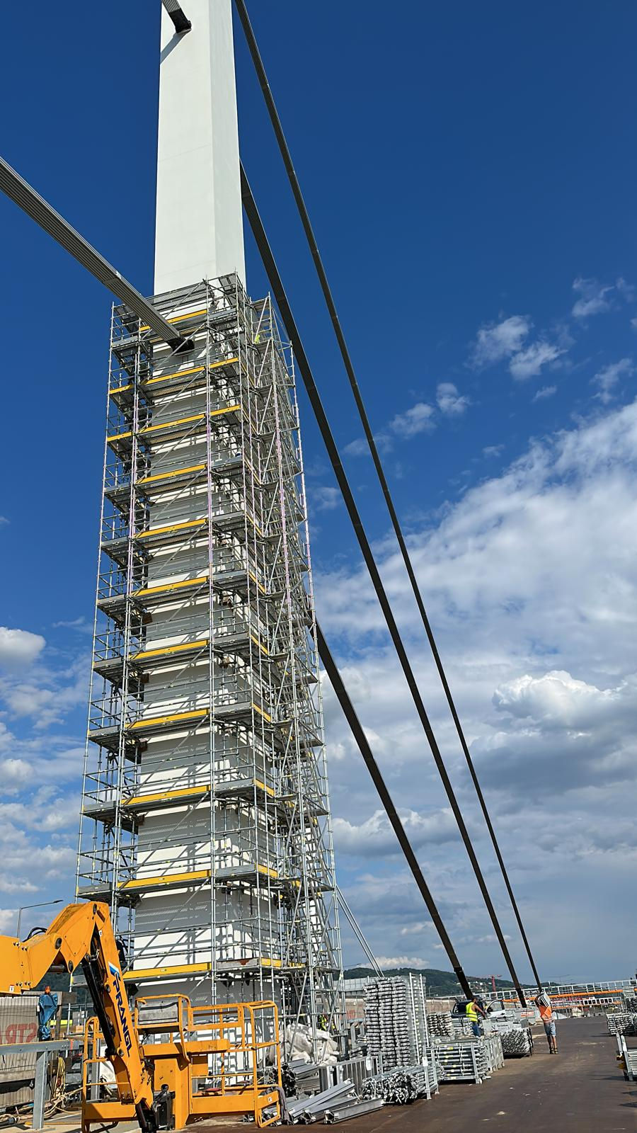 Pylon A7 2