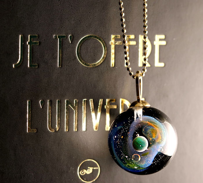Miniature : Pendentif Galaxie sphérique : « Je t’offre l’univers »