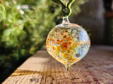 Boule de noël en verre soufflée.jpg
