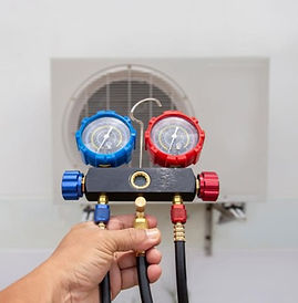 AC Gauges Checking Refrigerant Levels