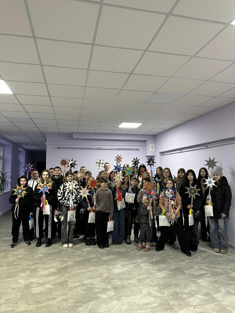 Пліч о пліч