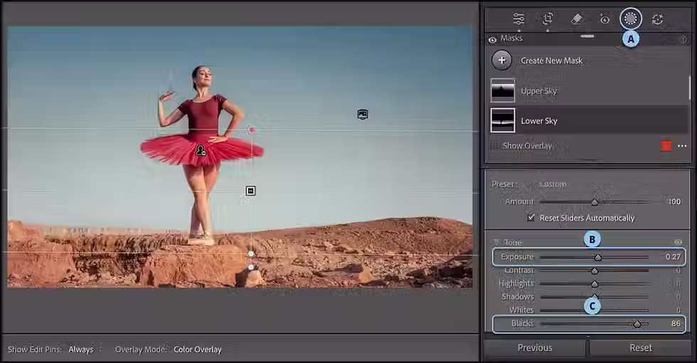 להבדלי הבהירות בין האזורים בשמיים מספר סיבות. בקרבת האופק יש יותר חלקיקים באוויר (אבק, אדים וזיהום), שמפזרים אור לכל הכיוונים ו"מלבינים" את צבע השמיים. האור שמוחזר מהקרקע ומהעננים גם מוסיף בהירות לאזור התחתון של השמיים.