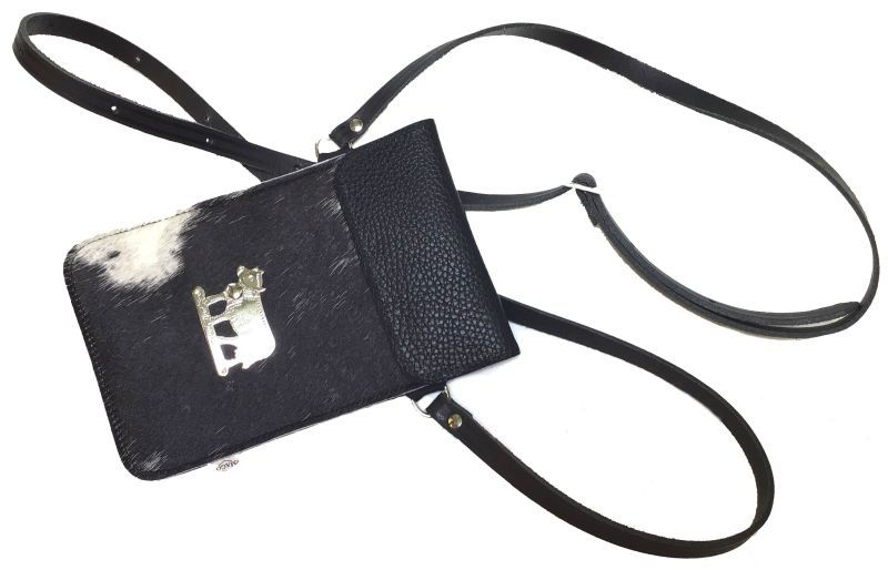 Miniaturbild: Handy-Tasche XL zum Umhängen mit Kuh-Ornament