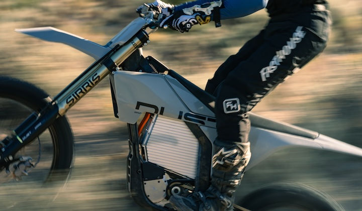 Dust Moto Hightail