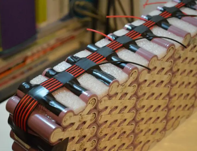 DIY Lithium Pack Using 18650 cells