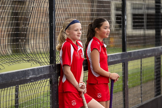 Loretto hockey girls