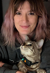Alice and her cat
