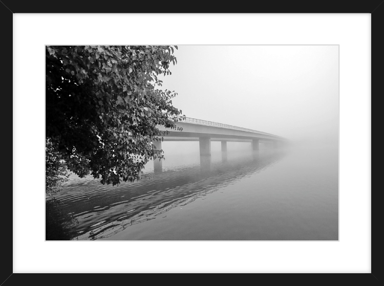 Thumbnail: Still Silence – Commonwealth Bridge Canberra