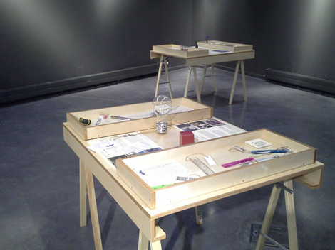 OBLIQUES - scénographie - mobilier - table d'expériences - Lacq Odyssée - médiation scientifique - Pau 64