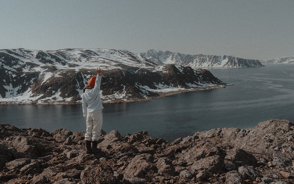 Aussicht auf Berge und Meer Arktis Spitzbergen
