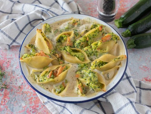 BAKED PASTA WITH ZUCCHINI AND SALMON - შემწვარი პასტა ორაგულითა და ყაბაყით