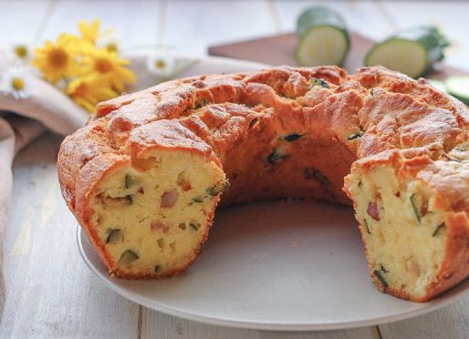 SALTY ZUCCHINI CAKE - ყაბაყის მარილიანი კექსი