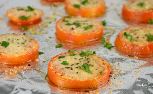 STUFFED TOMATOES - პომიდორი კვერცხის შიგთავსით