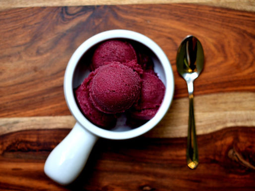 MULLED WINE ICE-CREAM - ნაყინი მიოხარშული ღვინით