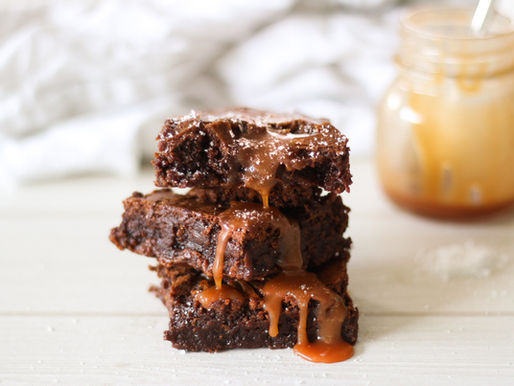 SALTED CARAMEL BROWNIE - ბრაუნი მარილიანი კარამელის სოუსით