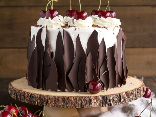 BLACK FOREST - მთვრალი ალუბალი