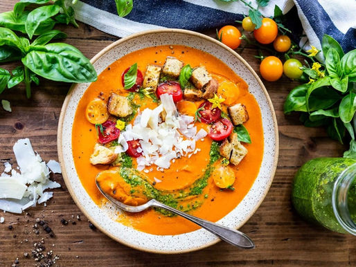 TOMATO SOUP WITH PESTO MOZZARELLA CROSTINI - პომიდორის სუპი პესტოსა და მოცარელას პურებით