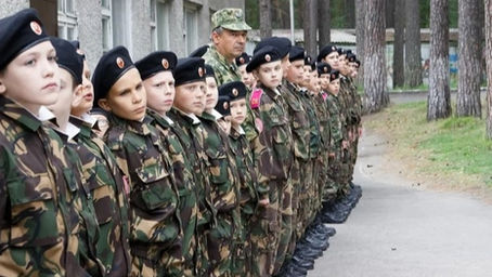 Enfants volés d'Ukraine : plus de 200 camps de "rééducation"