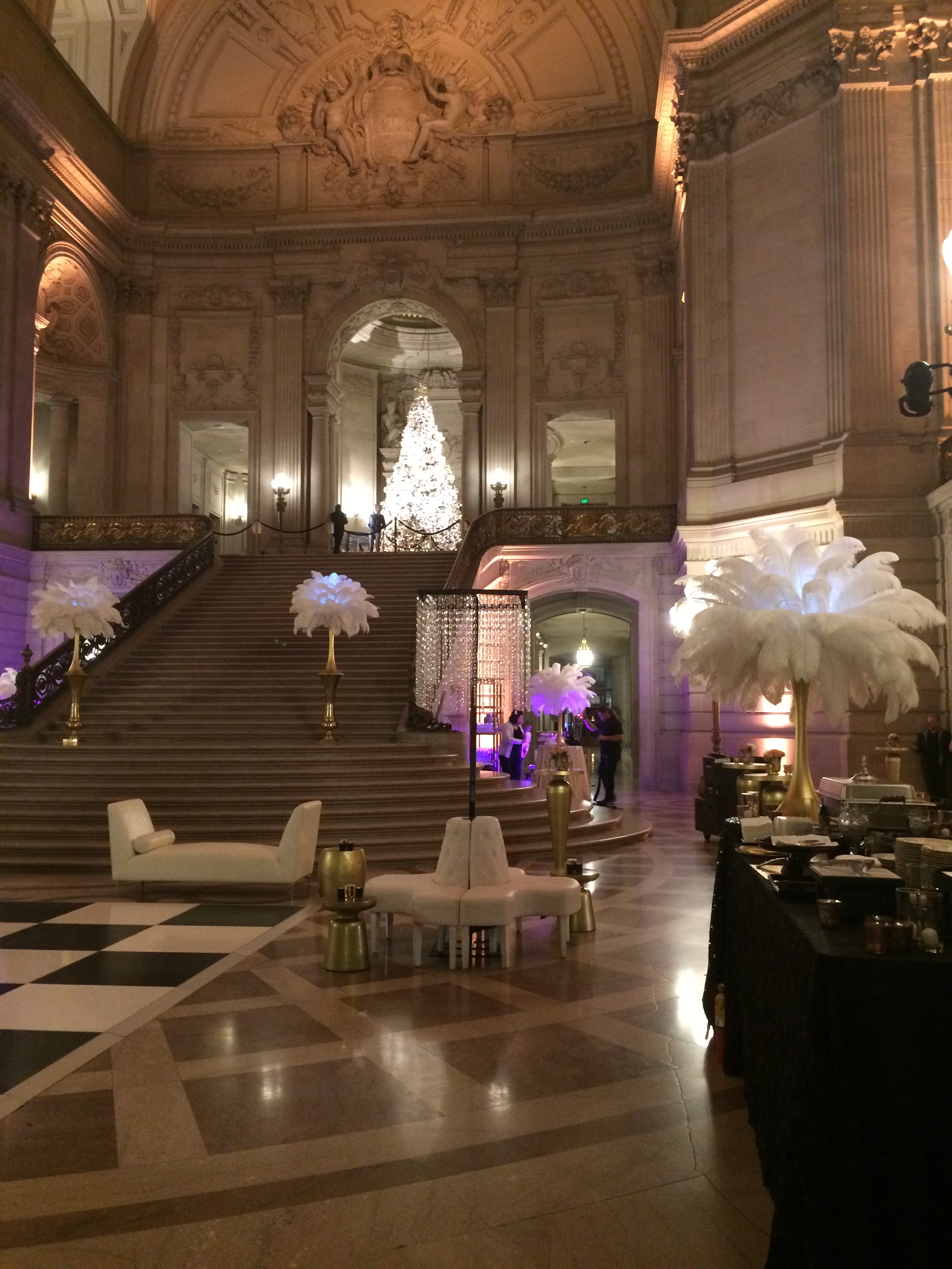 Feathers Centerpieces for events