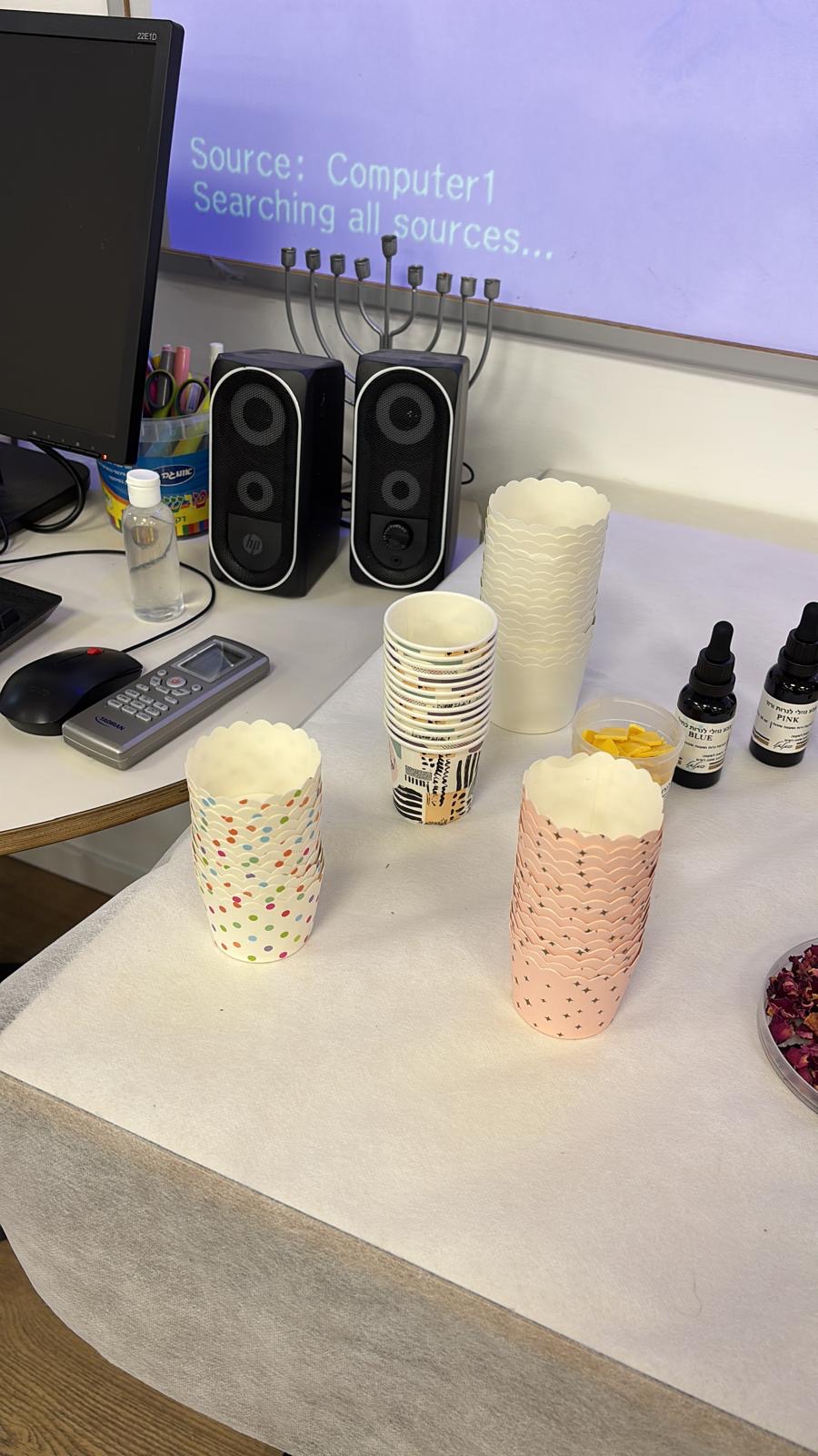 סדנה להכנת נרות בבית ספר און