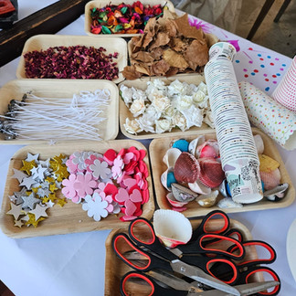 בנק לאומי - סדנת סבונים ונרות לנערות מפונות מקיבוץ בארי