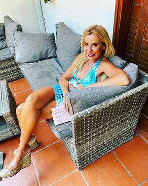 What to read when traveling on a family vacay to a beach destination