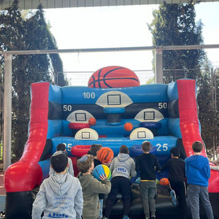 מתקן כדורסל אתגרי