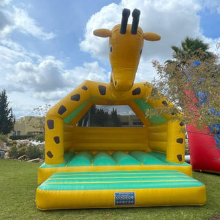 מתקן קפיצות ג'ירפה - בקונספט ג'ונגל