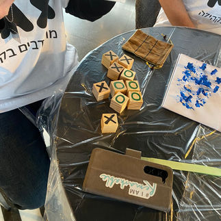 בניית צעצועים
