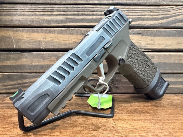 **NEW** Sig Sauer P365 "FUSE" Crushed Silver 9mm