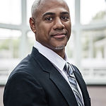 Homme d'affaires en costume