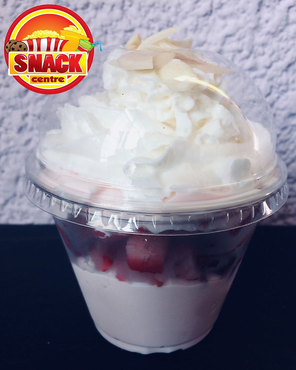 FRESAS CON CREMA