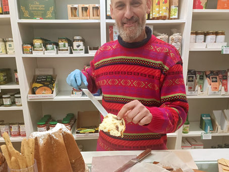 Orari natalizi, regali, con pesci freschi e cassette di frutta e verdure nel GAS Verdessenza