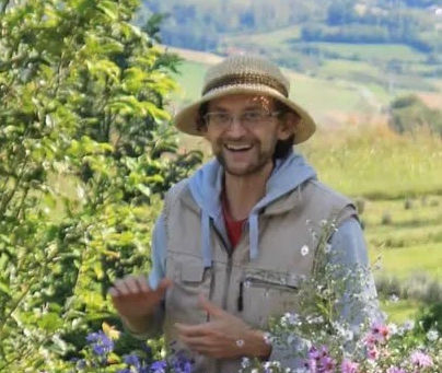 Edoardo Santoro, botanico dell'associazione Sguardo nel verde, ospite il 17 ottobre da Verdessenza