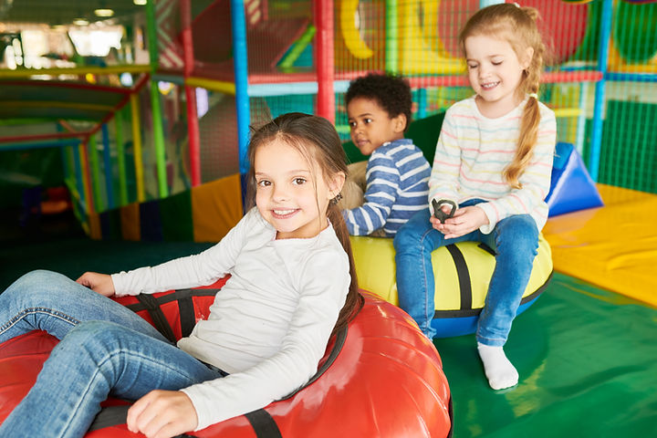 King Aventure Parc de jeux pour enfants _ anniversaires _ Dardilly Lyon